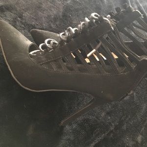 Black Lace up Stiletto Heels ✨🖤